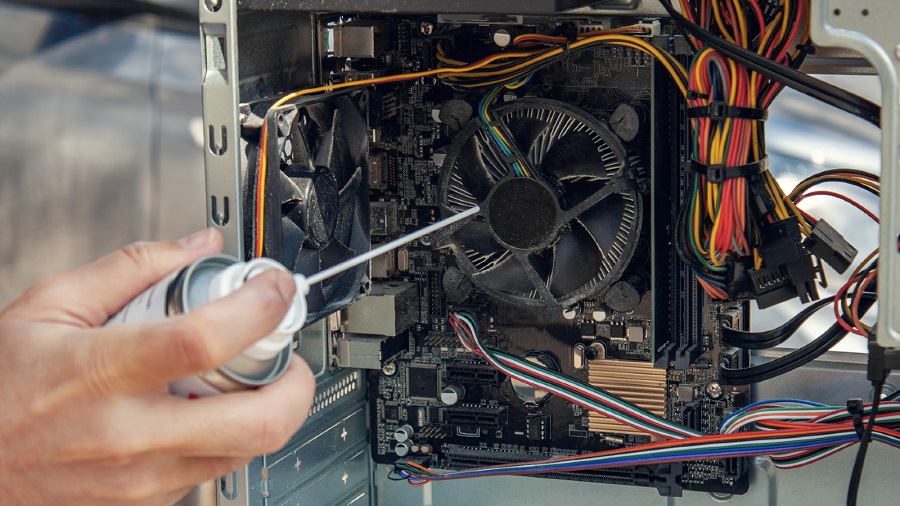 How to Clean a Computer for Resale